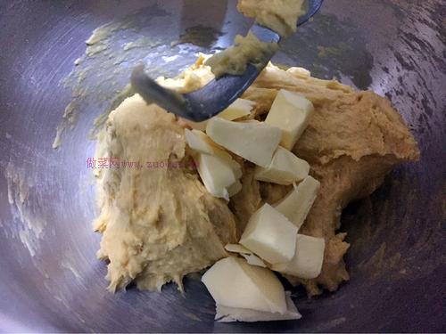 中種南瓜花環(huán)面包的做法