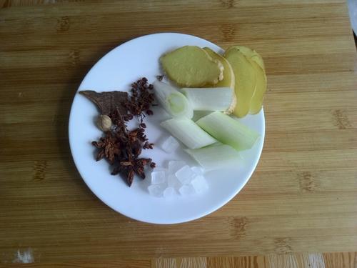 電壓力鍋紅燒豬蹄的做法