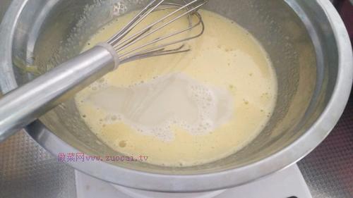 花樣巧克力蛋糕卷的做法