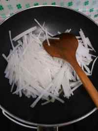 白蘿卜肉絲的做法步驟6