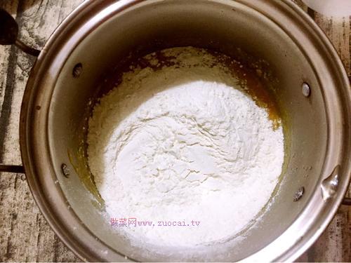 中種南瓜花環(huán)面包的做法