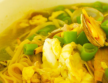 四季豆海鮮面的做法，鮮掉眉毛的簡單海鮮面