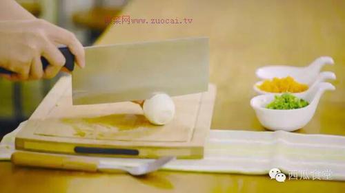 三文魚飯團(tuán)的做法