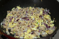 金槍魚營養(yǎng)炒飯的做法步驟6