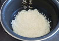 香腸土豆?fàn)F飯的做法步驟6