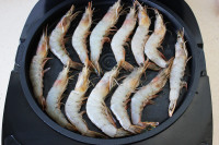 油燜對(duì)蝦的做法步驟6