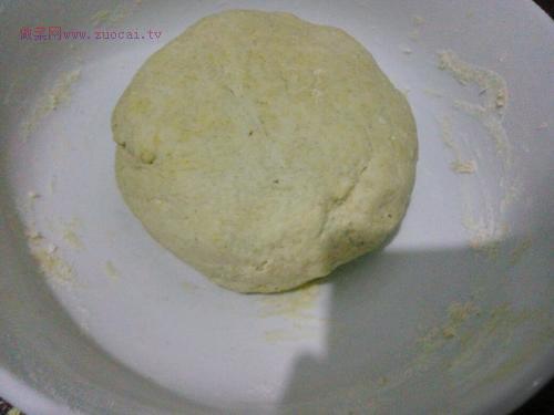 三合面發(fā)面餅的做法