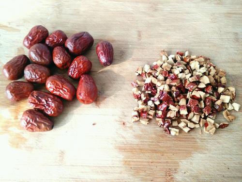 玉米面紅棗發(fā)糕