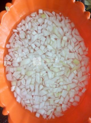 上班族少油營(yíng)養(yǎng)炒飯的做法步驟：2