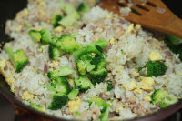金槍魚營養(yǎng)炒飯的做法步驟9