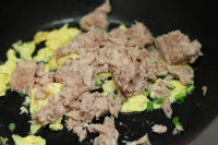 金槍魚營養(yǎng)炒飯的做法步驟5