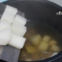 羊肉蘿卜湯的做法圖解5