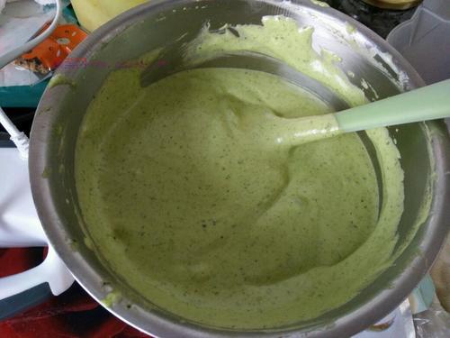 菠菜汁戚風(fēng)蛋糕的做法