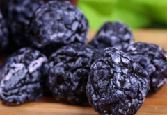 烏梅和醋泡一塊有什么作用 醋烏梅的功效與作用及禁忌