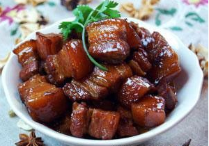 四川紅燒肉的簡(jiǎn)單家常做法