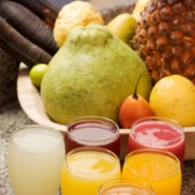 【葡萄柚的功效】葡萄柚怎么吃_葡萄柚的功效與作用