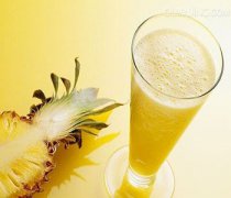 【菠蘿上火嗎】菠蘿的功效與作用_菠蘿的營養(yǎng)價(jià)值