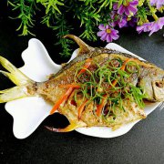 干燒金鯧魚的做法