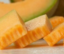【吃哈密瓜的好處】哈密瓜會上火嗎_哈密瓜怎么做好吃