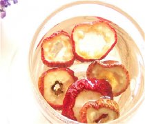 【生山楂和熟山楂的區(qū)別】生山楂的營養(yǎng)價(jià)值_生山楂的副作用