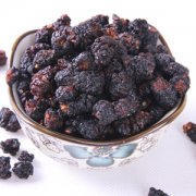 【桑葚干作用】桑葚干的營養(yǎng)價(jià)值_桑葚干的宜忌人群