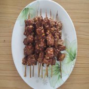 超級(jí)簡(jiǎn)單烤豬肉串的做法