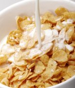 【香蕉牛奶燕麥粥】香蕉牛奶燕麥粥的營養(yǎng)價(jià)值_食用香蕉牛奶燕麥粥注