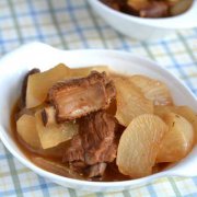 白蘿卜燉排骨的做法