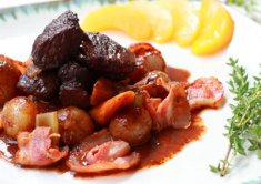 勃艮第紅酒燉牛肉怎么做好吃 味道不錯(cuò)