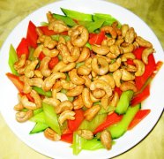 【西芹腰果的做法】西芹腰果的功效與作用_哪些人適合吃西芹腰果