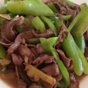 【青椒炒豬心的做法】青椒炒豬心的營(yíng)養(yǎng)價(jià)值_青椒炒豬心的食用禁忌