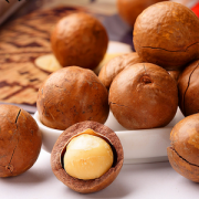 【夏威夷果多少錢一斤】什么是夏威夷果_夏威夷果的食用方法