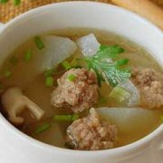 【牛肉燉白蘿卜的做法】牛肉燉白蘿卜的營養(yǎng)價值_牛肉燉白蘿卜的適用