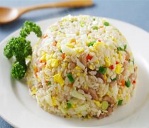 【青椒肉絲炒飯】青椒肉絲炒飯的做法_青椒肉絲炒飯的營(yíng)養(yǎng)價(jià)值