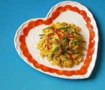 【青椒炒雞蛋】青椒炒雞蛋怎么做好吃_青椒炒雞蛋的熱量