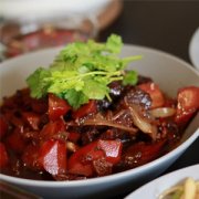 【洋蔥胡蘿卜炒牛肉】洋蔥胡蘿卜炒牛肉的功效和作用_孕婦能吃洋蔥胡