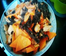 【木耳胡蘿卜炒肉】木耳胡蘿卜炒肉的做法_木耳胡蘿卜炒肉的食用禁忌