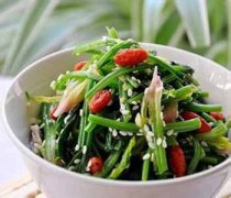 【芝麻拌菠菜】芝麻拌菠菜的做法_芝麻拌菠菜的營養(yǎng)價(jià)值