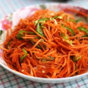 【炒胡蘿卜的做法】炒胡蘿卜的功效與作用_孕婦可以吃炒胡蘿卜嗎