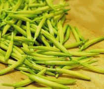 鮮黃花菜中含有的毒素是什么