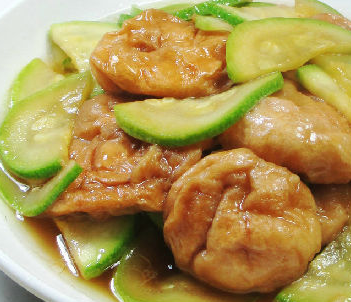 油面筋炒西葫蘆的家常做法