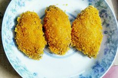 面包糠烤雞翅兩種吃法的做法