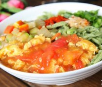 【西紅柿菠菜面】西紅柿菠菜面的做法_西紅柿菠菜面的營(yíng)養(yǎng)價(jià)值