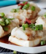 【鰱魚的營(yíng)養(yǎng)價(jià)值】鰱魚怎么做好吃_鰱魚的做法大全