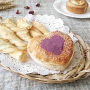 愛心椰蓉千層面包