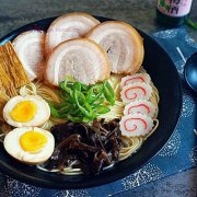 叉燒豚骨拉面的做法