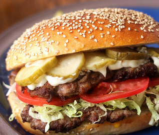 酸黃瓜無雙牛肉堡的家常做法