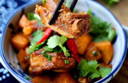 土豆燉排骨的做法大全