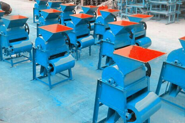 花生摘?jiǎng)儦C(jī)工作原理