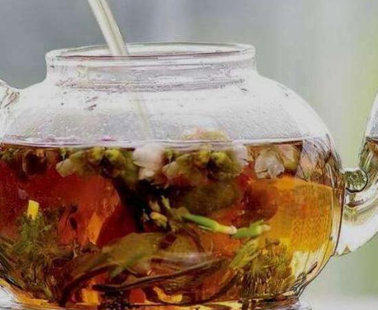 紅豆杉泡水喝的功效，防癌抗癌、增強(qiáng)免疫力、消炎抑菌